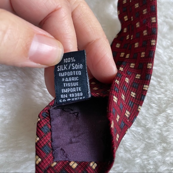 Nautica Wine Square Weave Print Textured Silk Tie - Picture 7 of 10